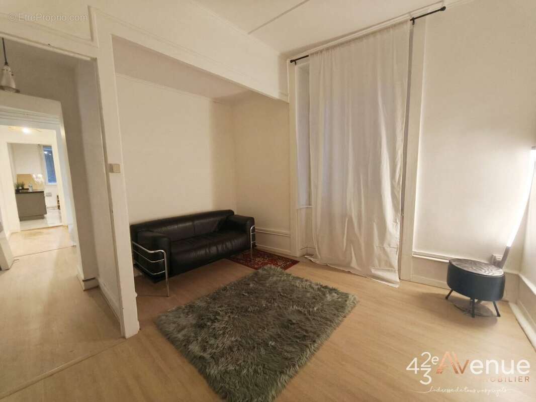 Appartement à SAINT-ETIENNE