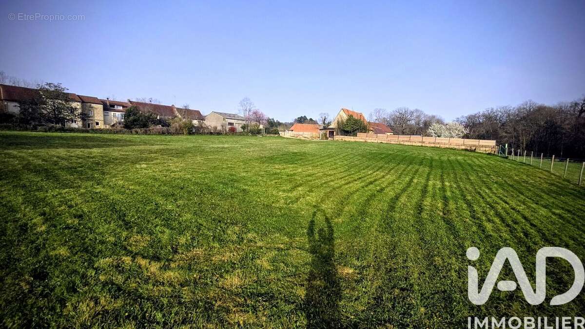 Photo 9 - Terrain à LACAPELLE-MARIVAL