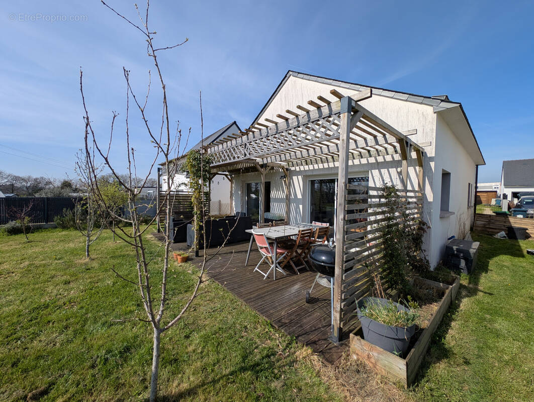 Maison à CLEGUER