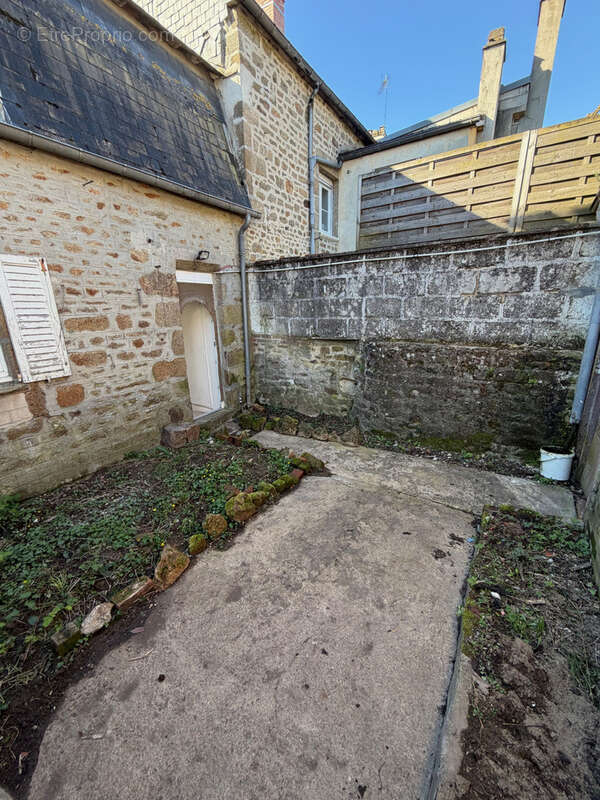 Maison à LA FERTE-MACE