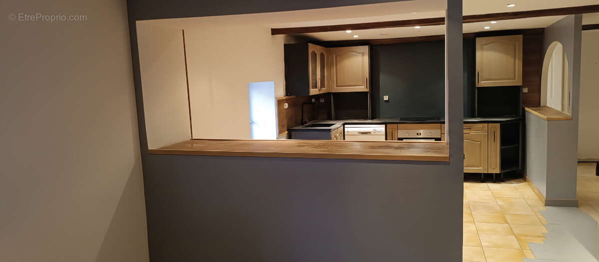 Appartement à AMPLEPUIS