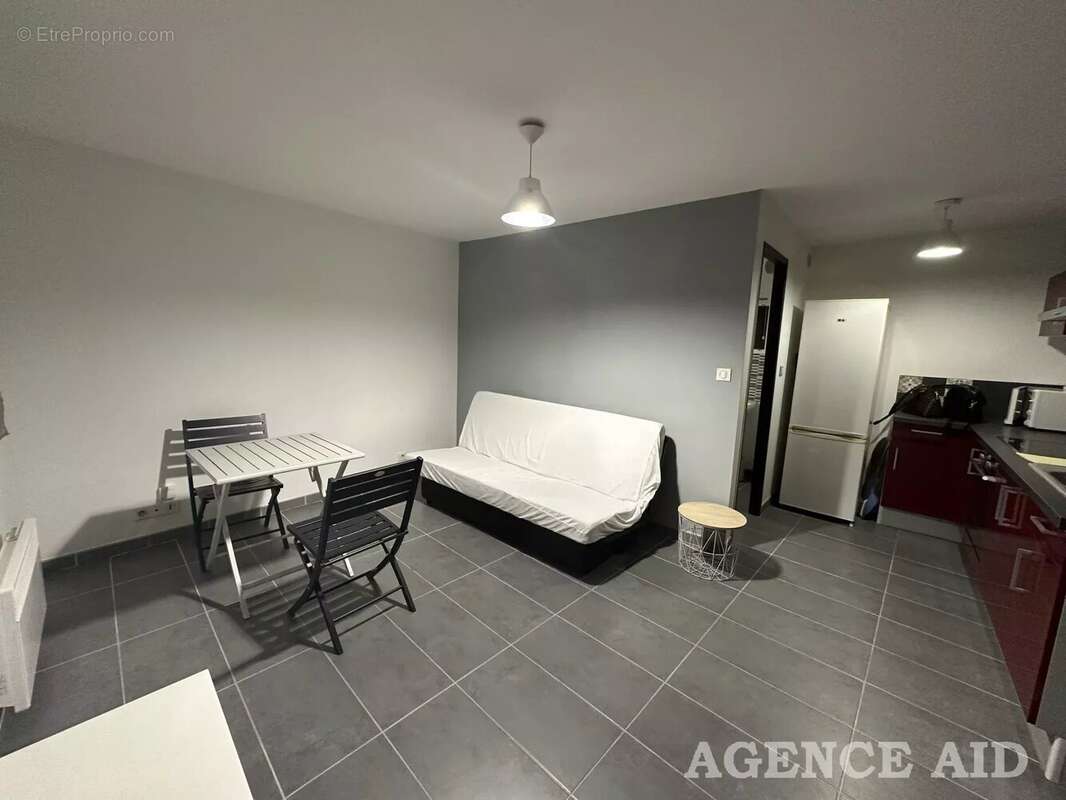 Appartement à CUGES-LES-PINS