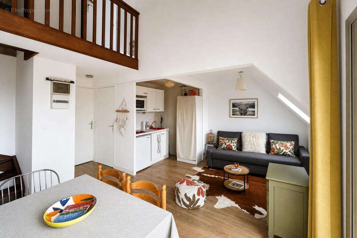 Appartement à TOURGEVILLE