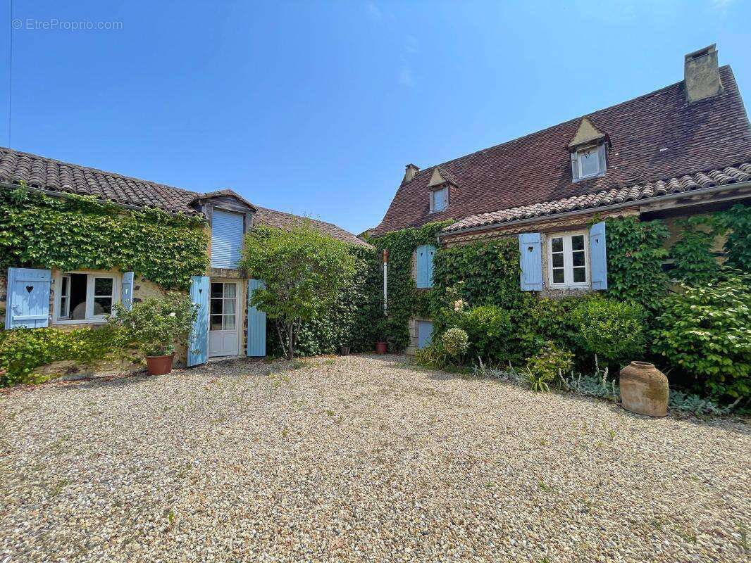 Maison à SIORAC-EN-PERIGORD