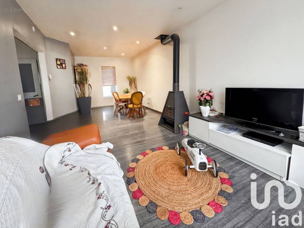 Photo 1 - Maison à VILLENEUVE-LE-ROI