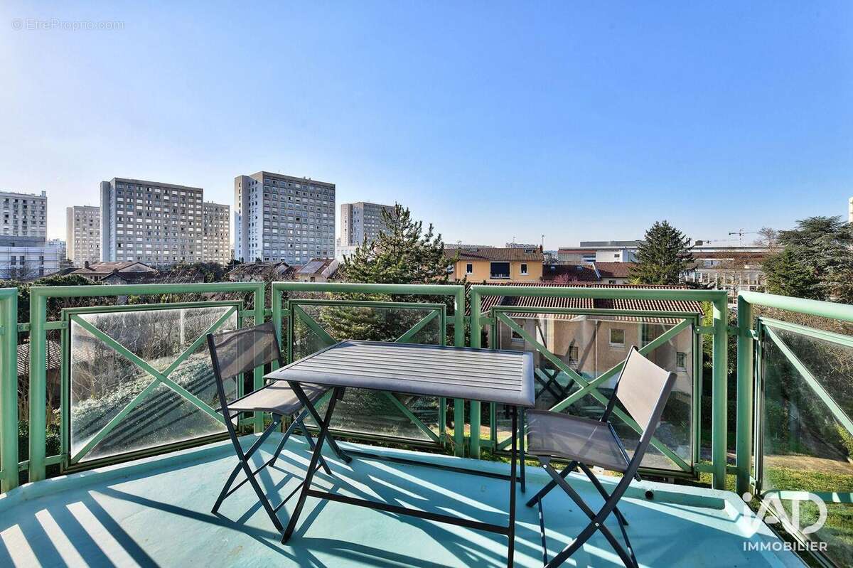 Photo 4 - Appartement à LYON-8E