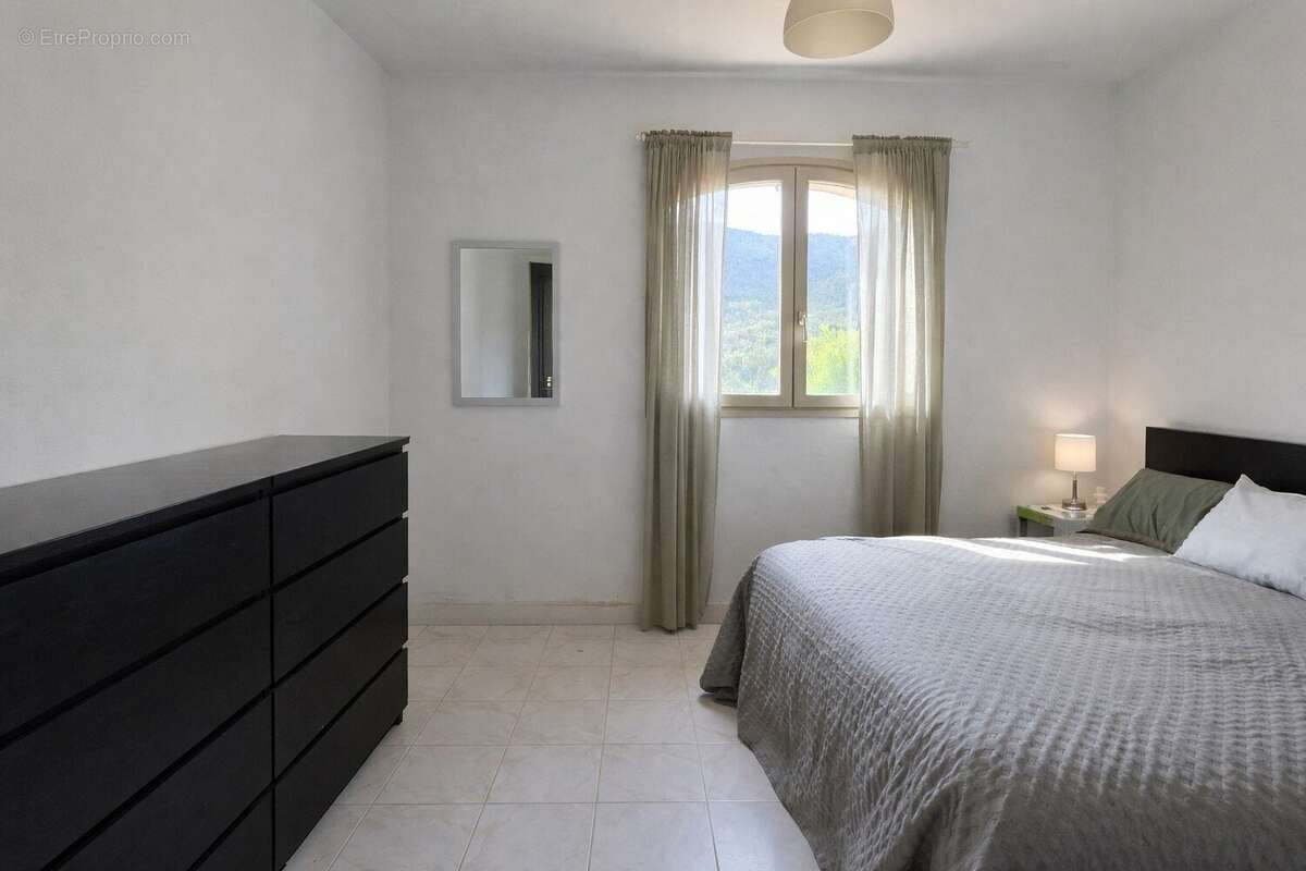 Maison à TOURRETTE-LEVENS