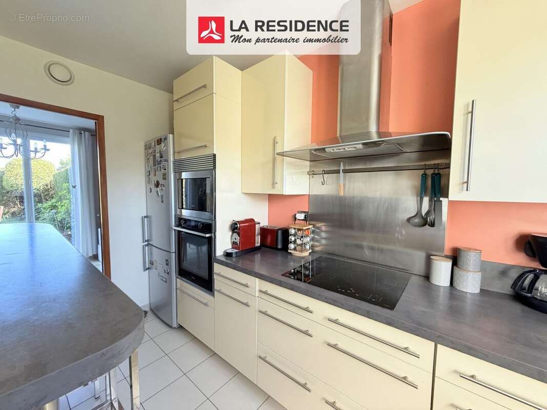 Maison à LES LOGES-EN-JOSAS