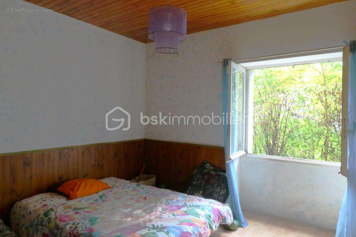 Maison à MOLIERES-SUR-CEZE