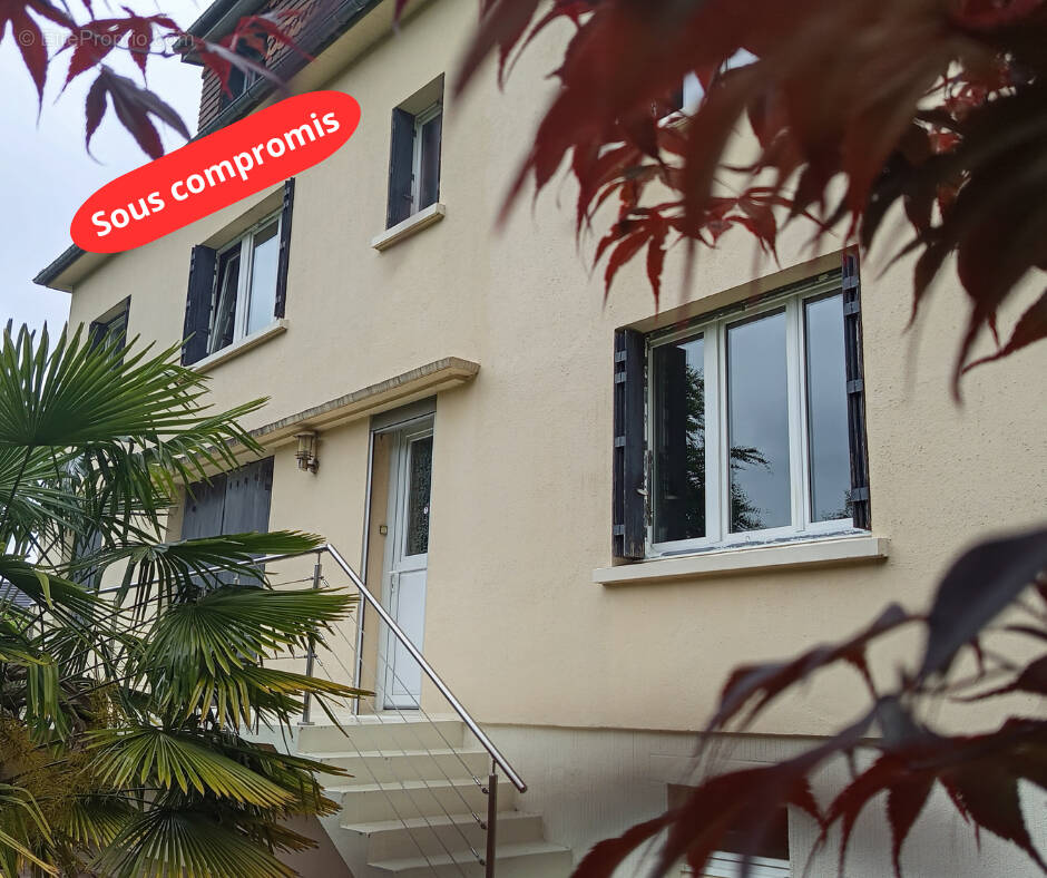 Maison à NOTRE-DAME-DE-GRAVENCHON