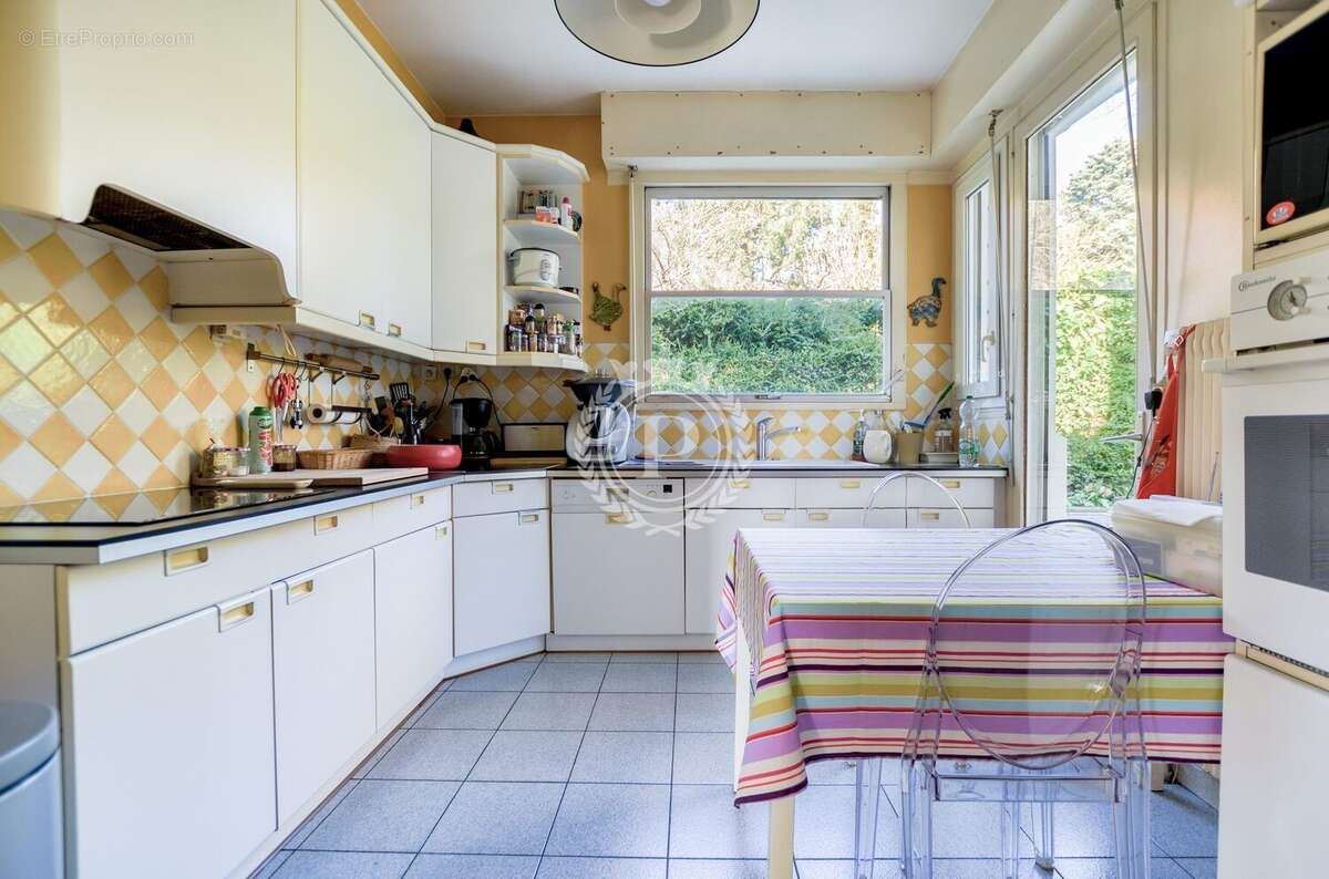 Maison à SAINT-LEU-LA-FORET