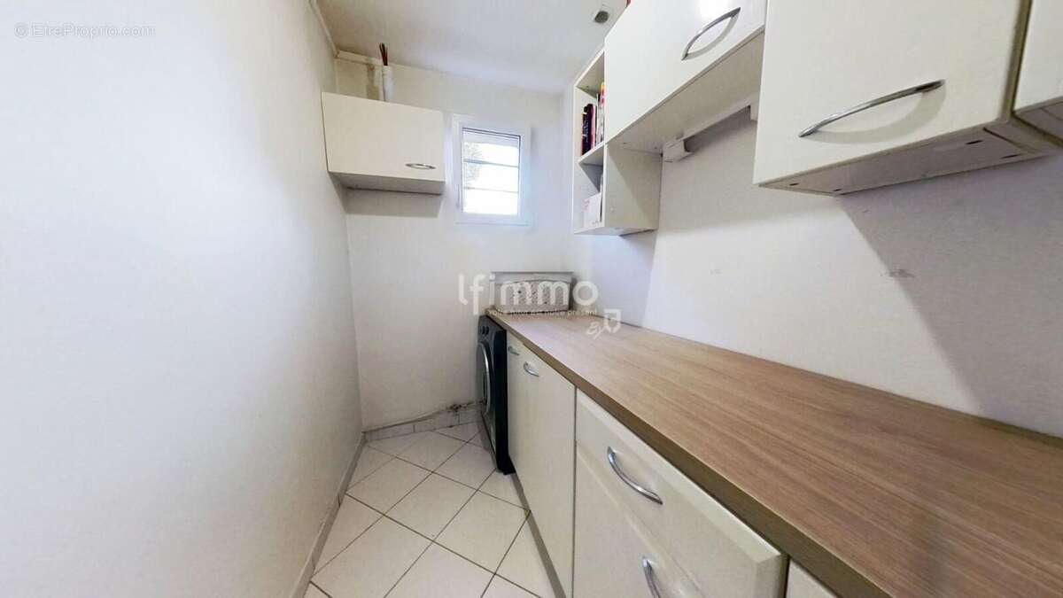 Maison à VAUX-LE-PENIL