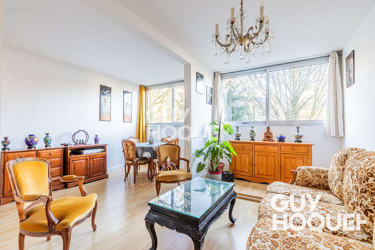 Appartement à SAVIGNY-SUR-ORGE