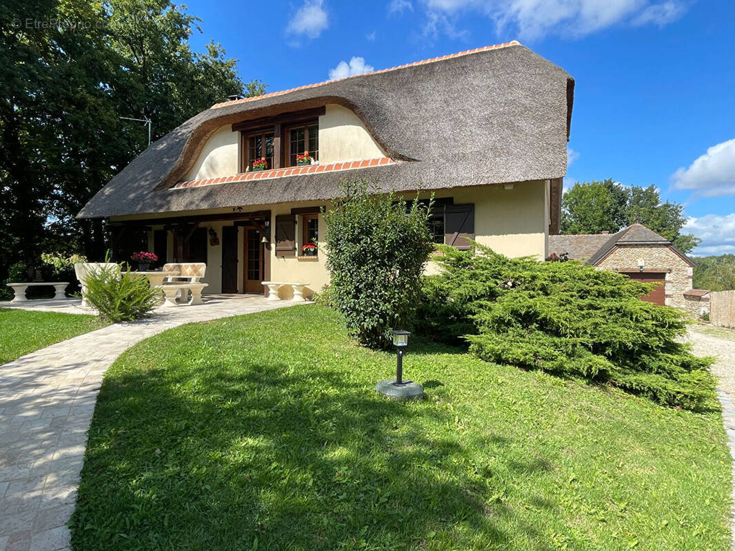 Maison à LE GUE-DE-LONGROI