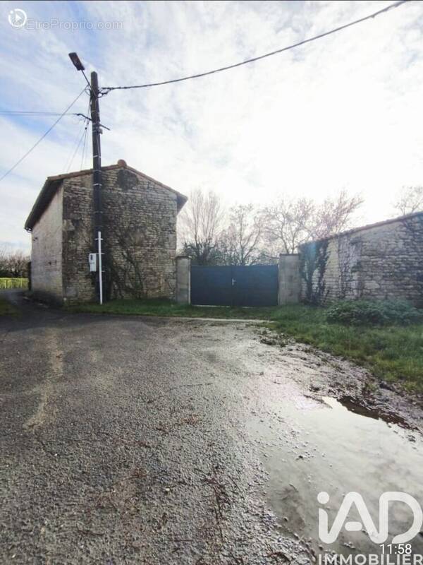 Photo 1 - Maison à VERDILLE