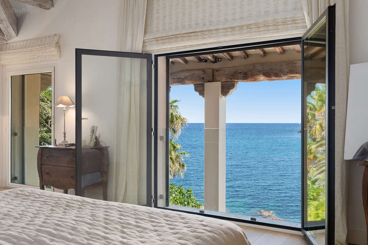 Maison à SAINT-RAPHAEL