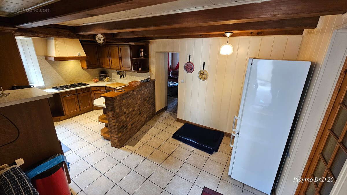 Champenay, commune de Plaine, spacieuse maison de caractère, rénovée, 192 m2, 4 chambres. - photo 26