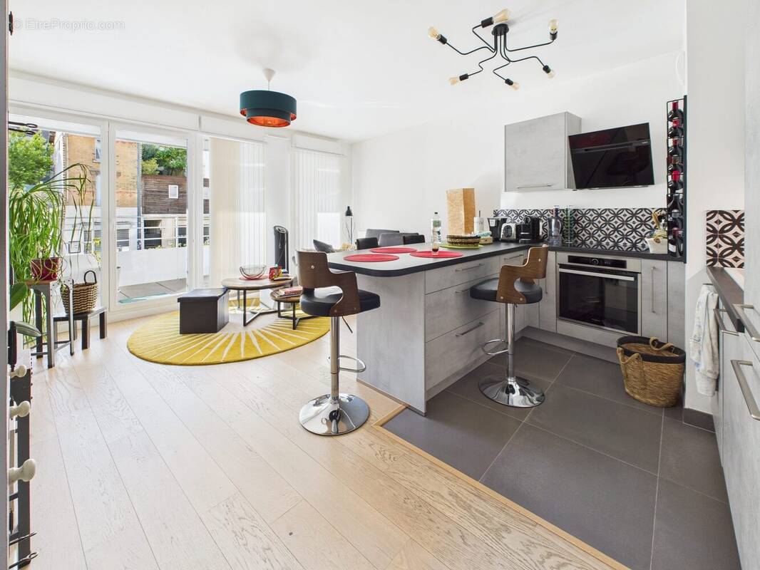 Appartement à ISSY-LES-MOULINEAUX