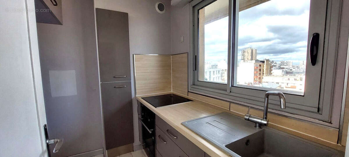 Appartement à PARIS-19E
