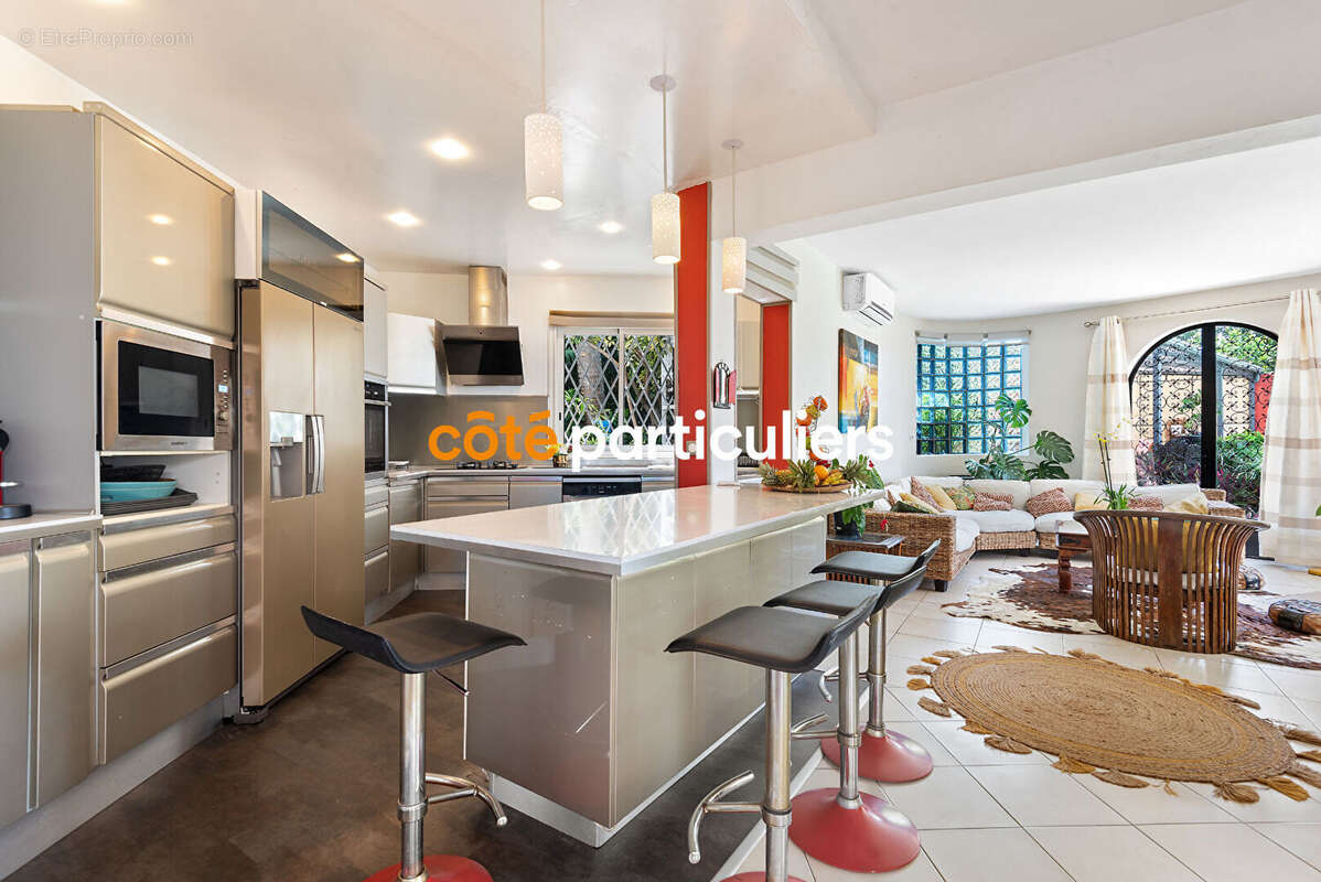 Maison à SAINT-PIERRE