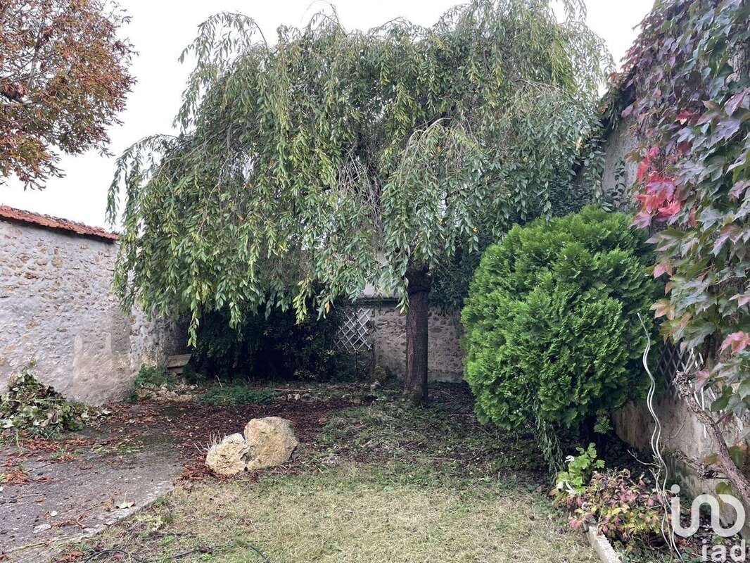 Photo 6 - Commerce à SAINT-VRAIN