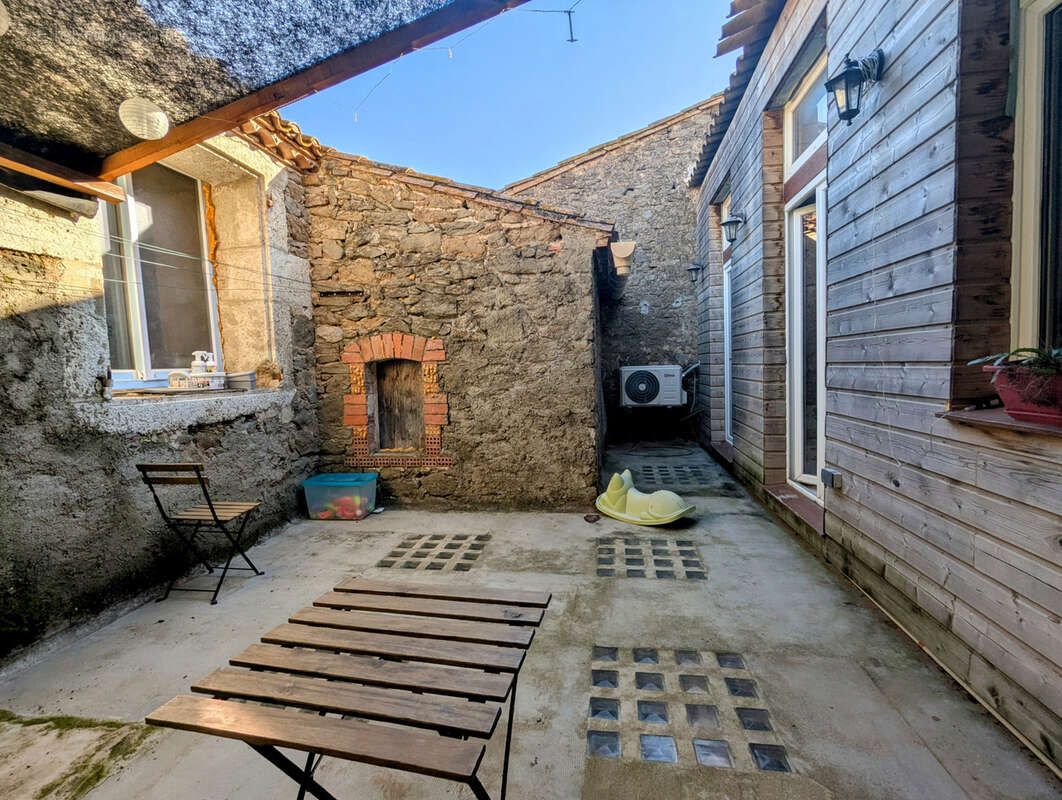 Maison à PARAZA