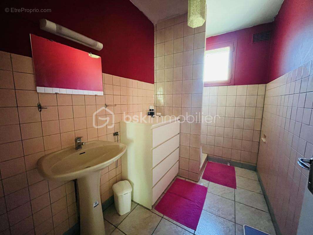 Pavillon - 114 m² - 5 pièces - photo 10