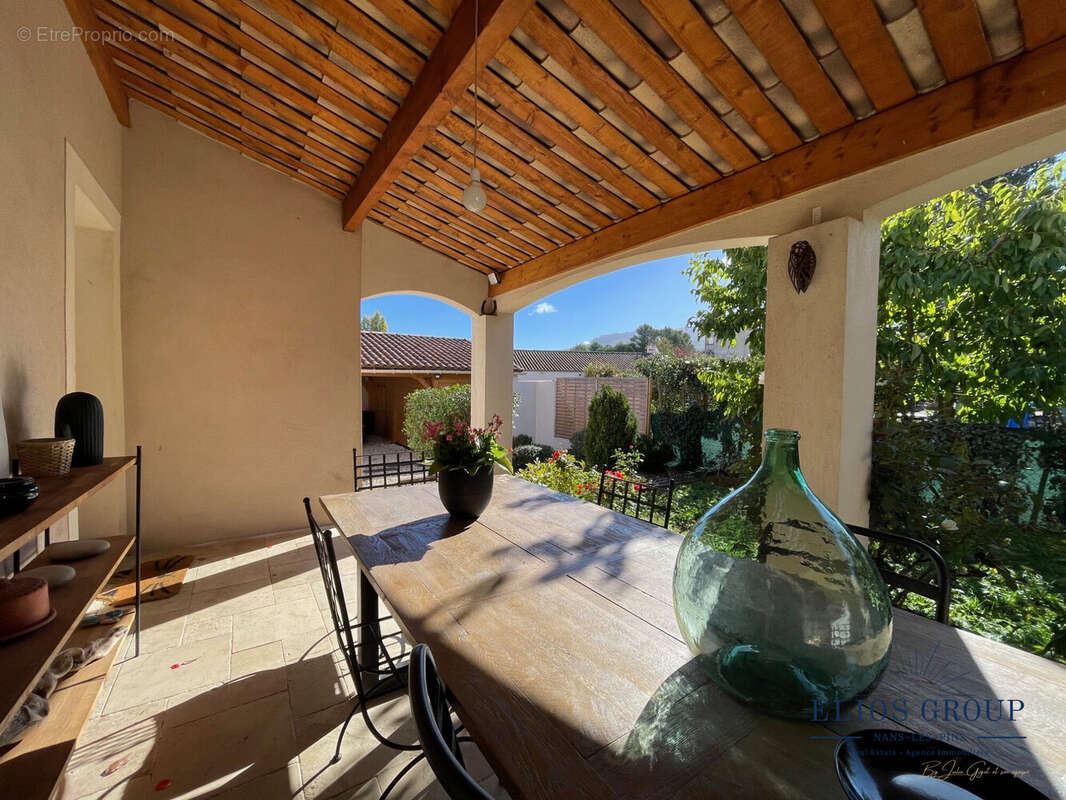 Maison à NANS-LES-PINS