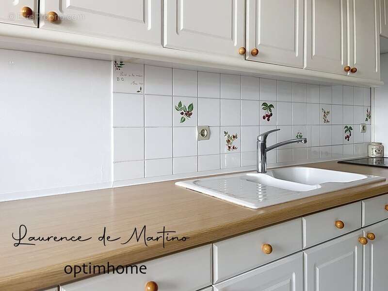 Appartement à COURBEVOIE