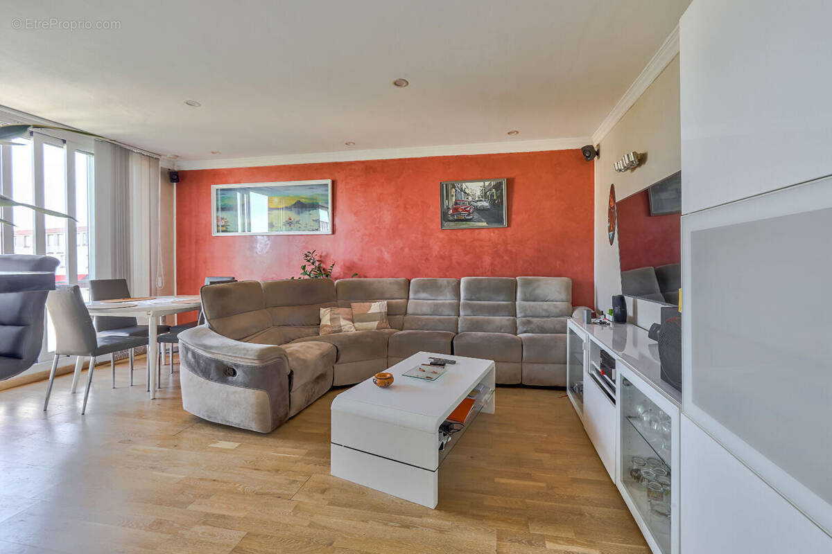 Appartement à COLOMBES