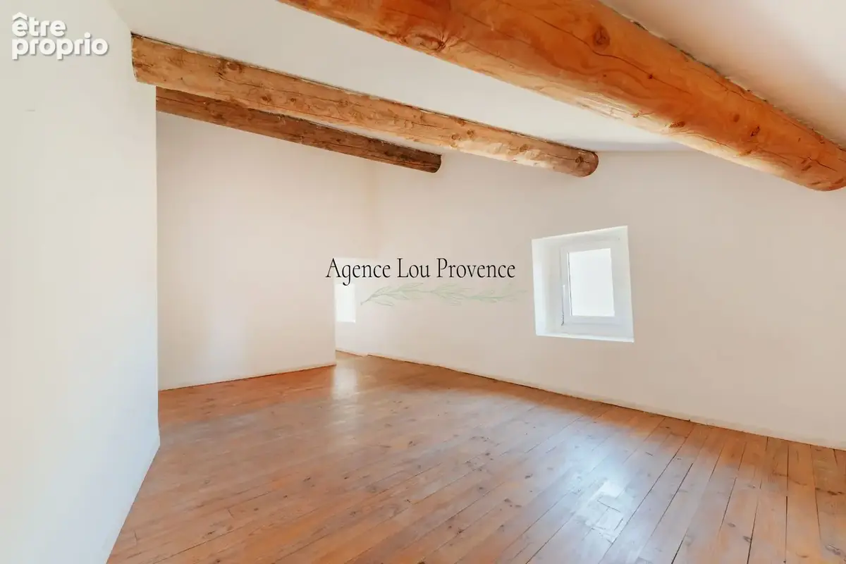 Appartement 150 m² à vendre à Eyguieres (13430) - photo 2