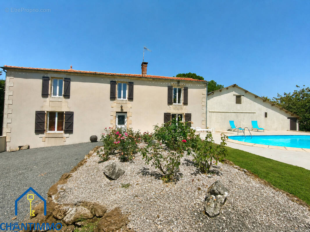 Maison à SAINTE-HERMINE