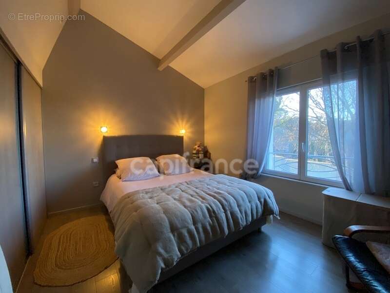 Maison à SAINT-QUENTIN-LA-POTERIE