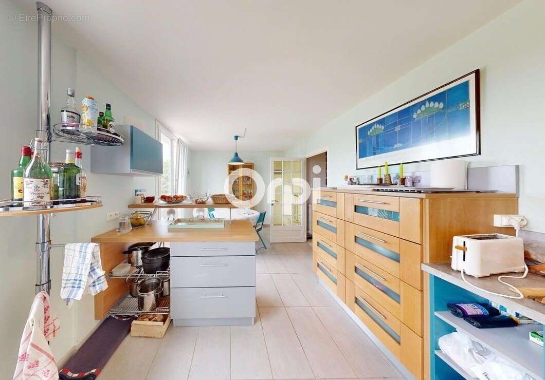 Grande villa familiale avec piscine, dépendance et potentiel locatif - photo 9