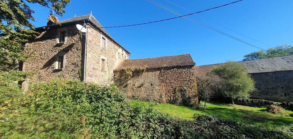 Propriété en pierre à Najac - photo 2