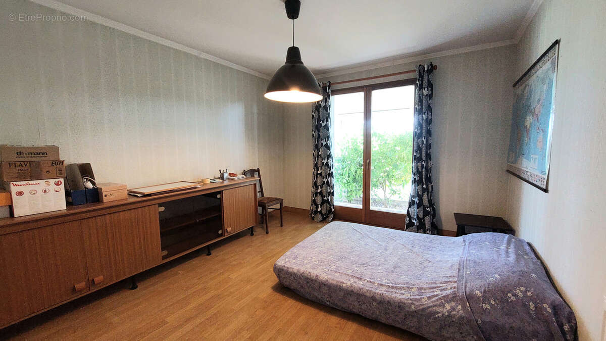 Maison à PONT-SUR-YONNE