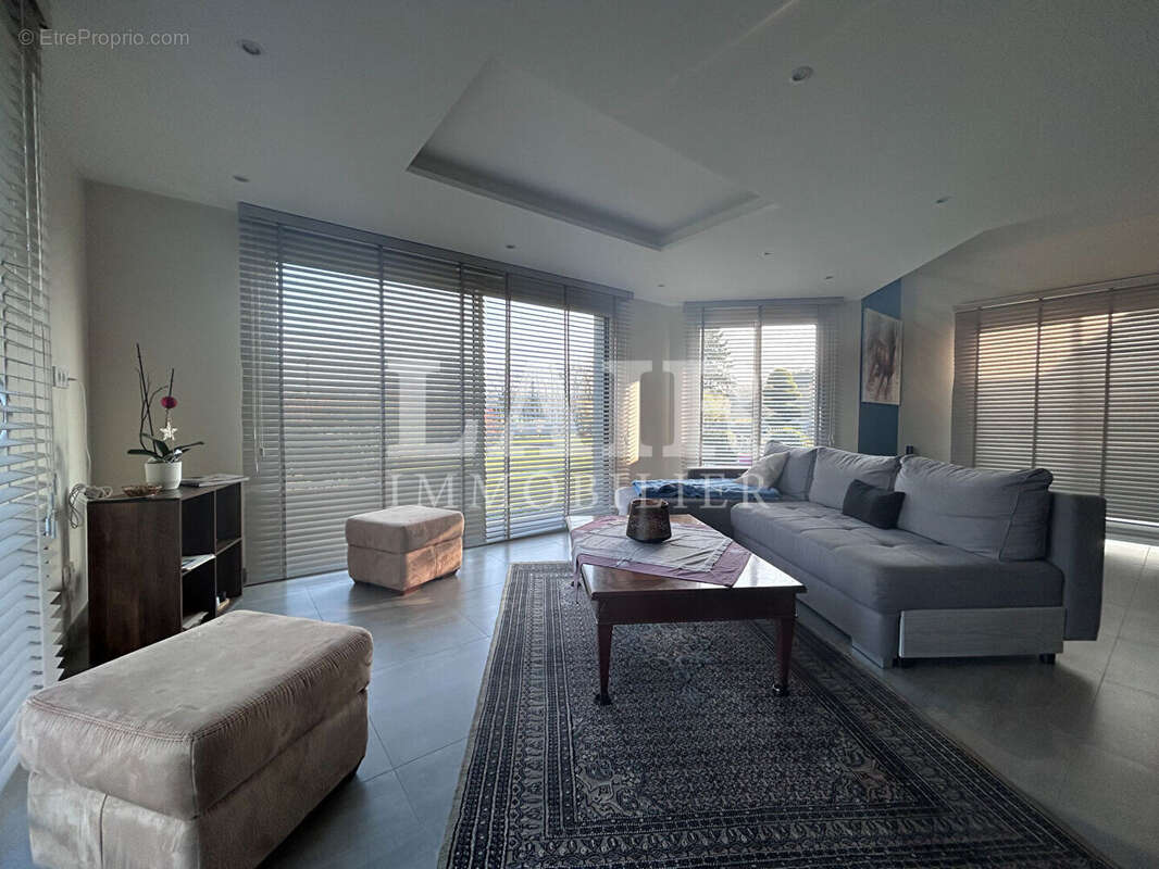 Maison à BELLOU-EN-HOULME