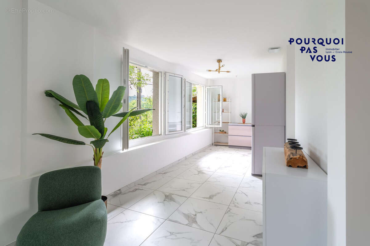 Maison 96 m² à Caluire-Et-Cuire  - photo 7