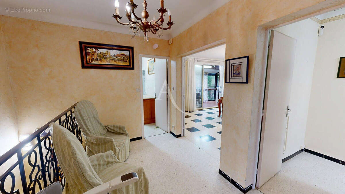 Horte neuve, maison 4 chambres, garage de 50m² et terrain de 356m² - photo 8