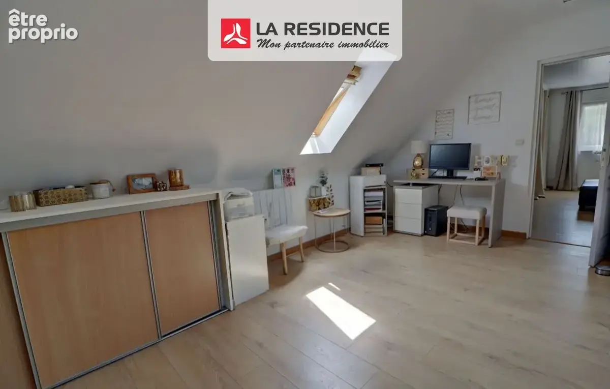 Maison 116 m² à Deville-Les-Rouen  - photo 7