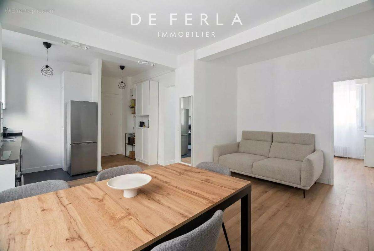 Appartement à PARIS-15E