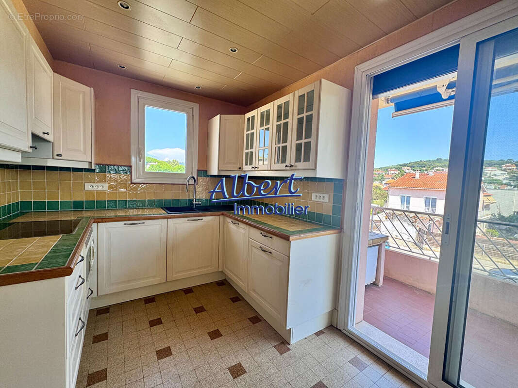 Appartement à SIX-FOURS-LES-PLAGES