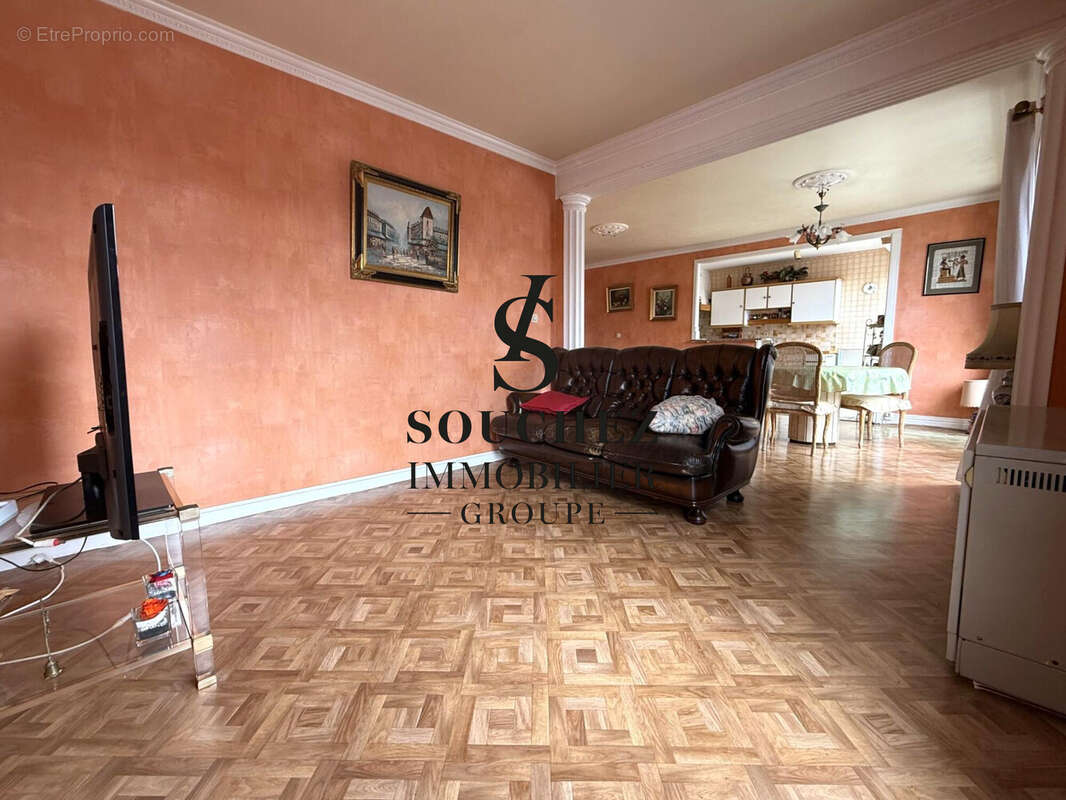 Appartement 111 m² à Arras  - photo 4
