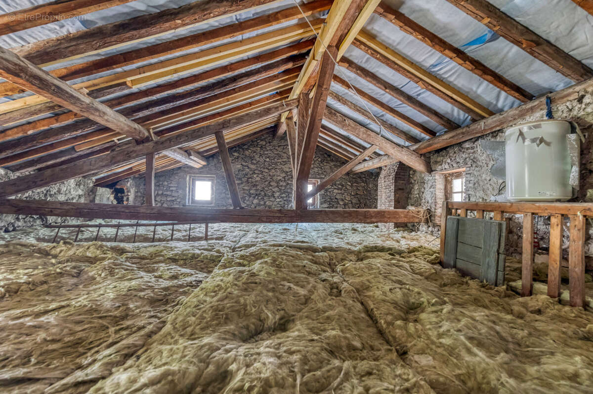 Appartement à SASSENAGE