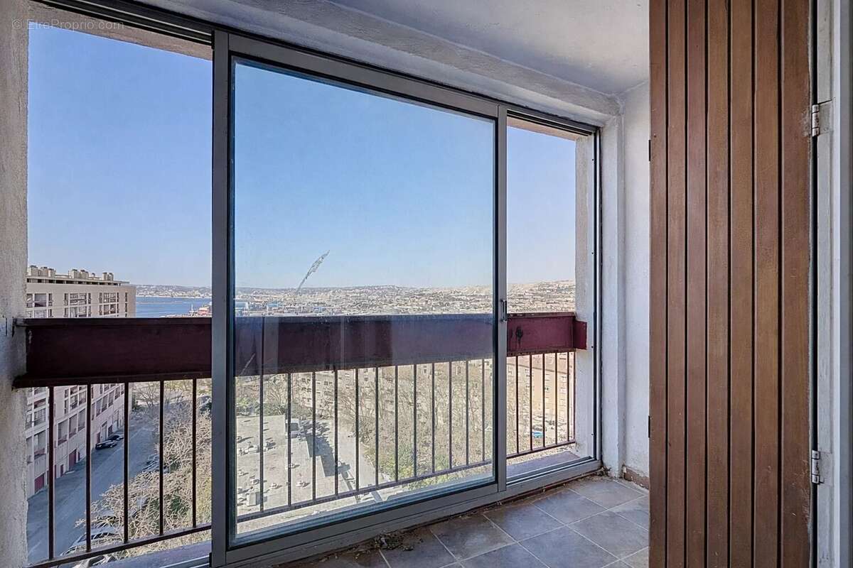 Appartement à MARSEILLE-15E