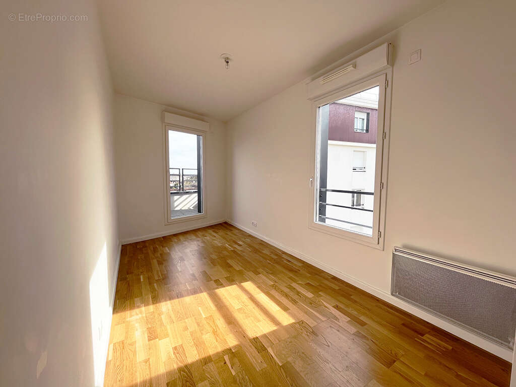 Appartement 78 m² à Quincy-Sous-Senart  - photo 9