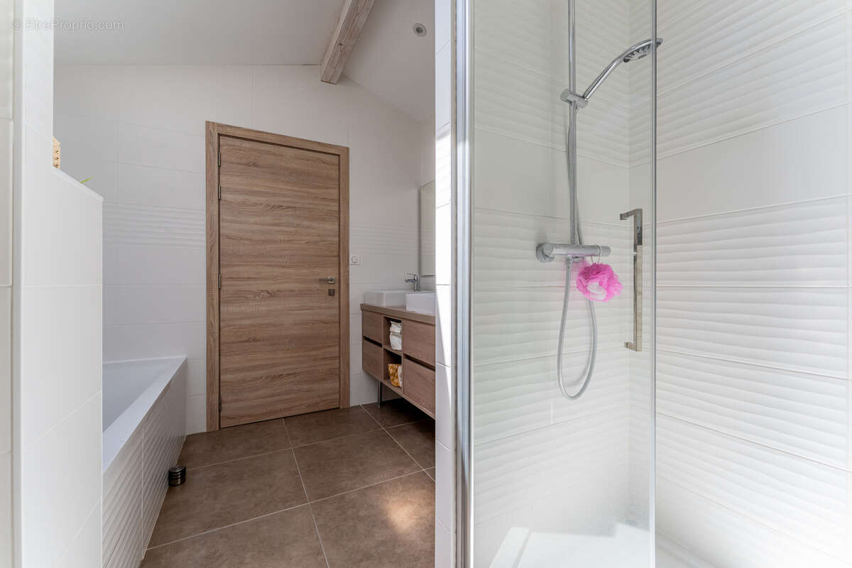 Appartement à BRINDAS