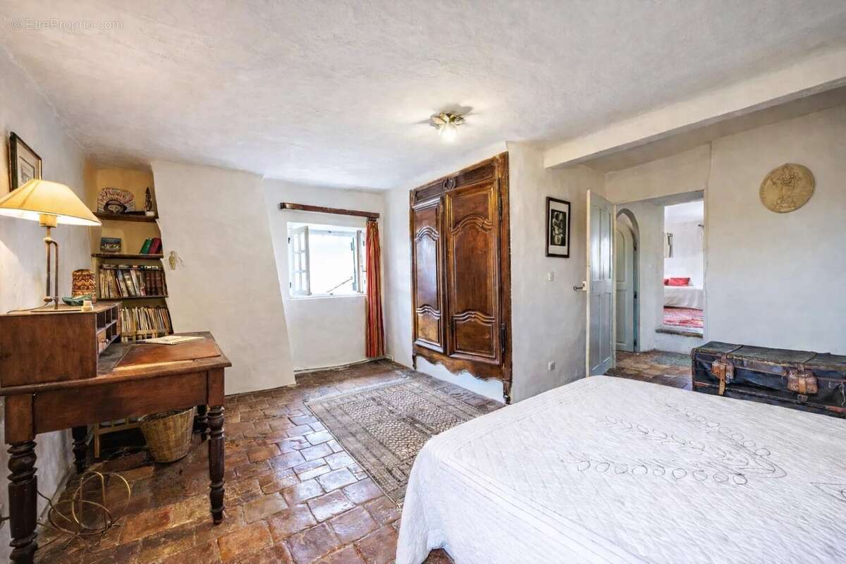 Maison à LE CASTELLET