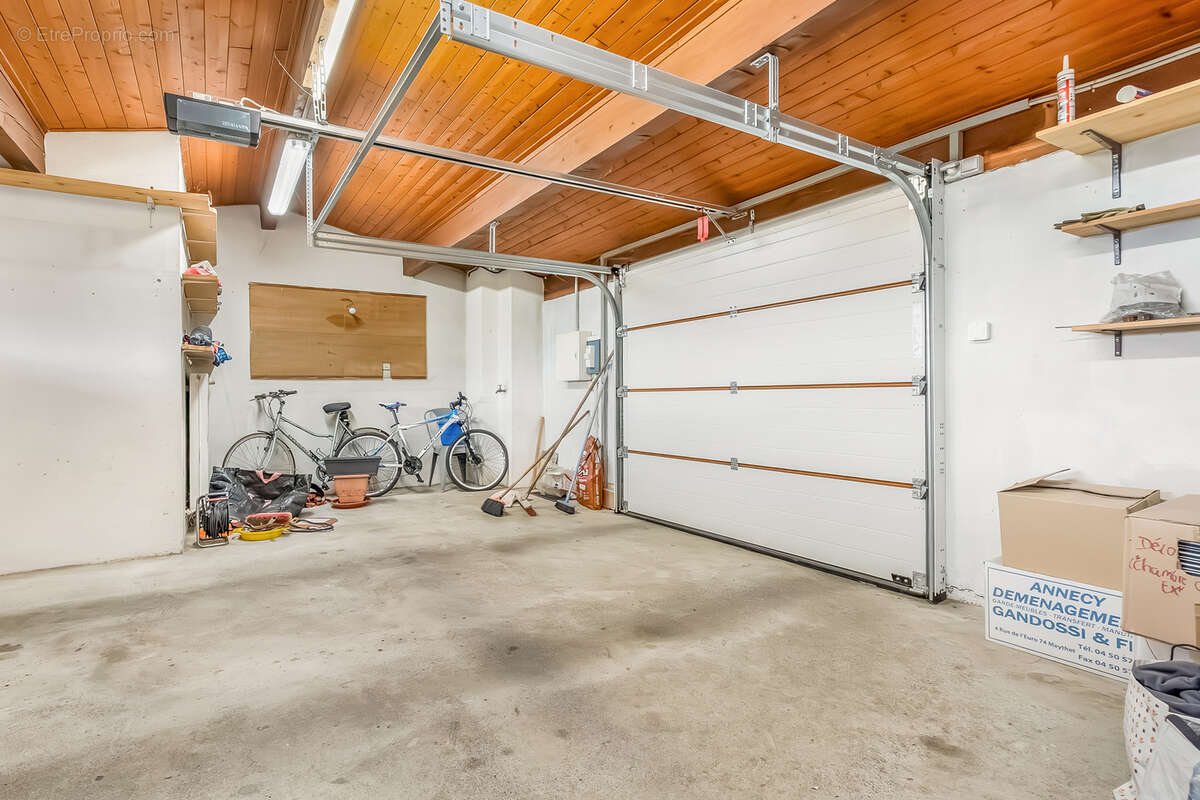 Maison à MONNETIER-MORNEX