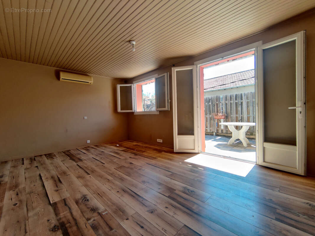 Appartement à NIMES